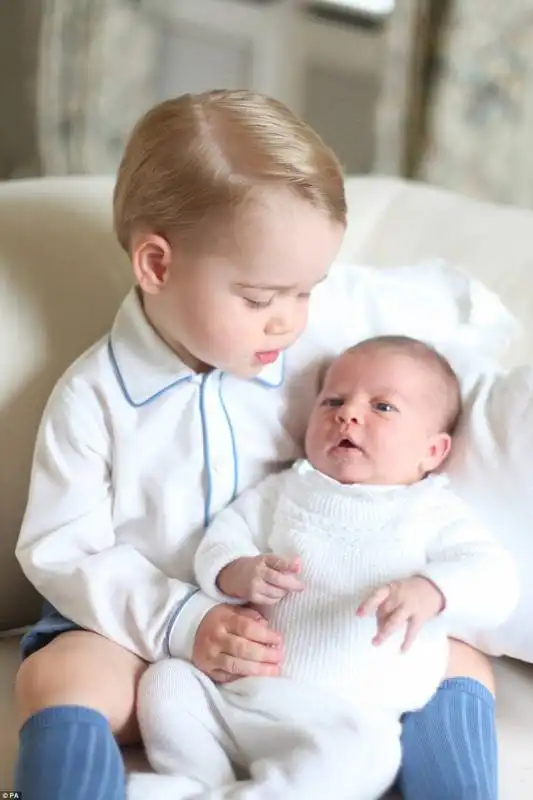 royal babies baby george e charlotte di cambridge   1