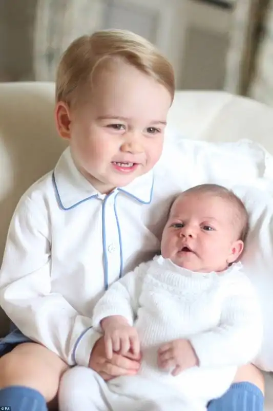 royal babies baby george e charlotte di cambridge   3