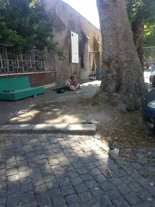 scopata a trastevere da roma fa schifo  1