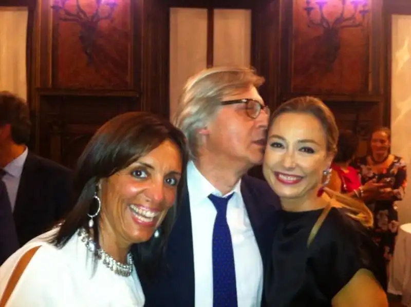 vittorio sgarbi tra le donne