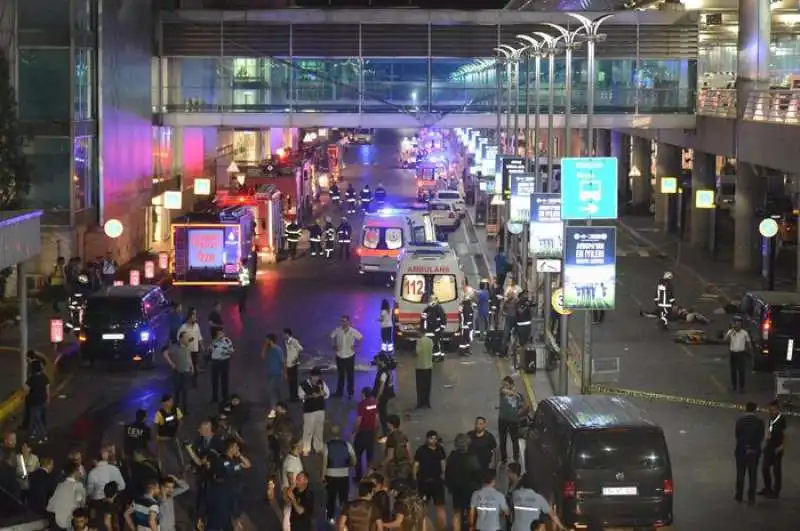 attentato all aeroporto di istanbul 5