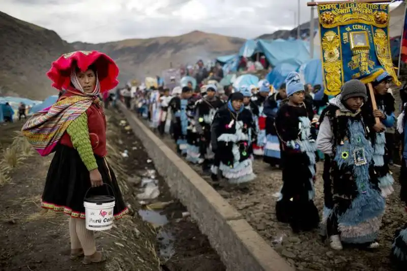 donna quechua al festival qoyllur riti