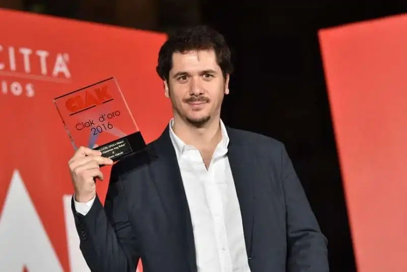 gabriele mainetti premiato