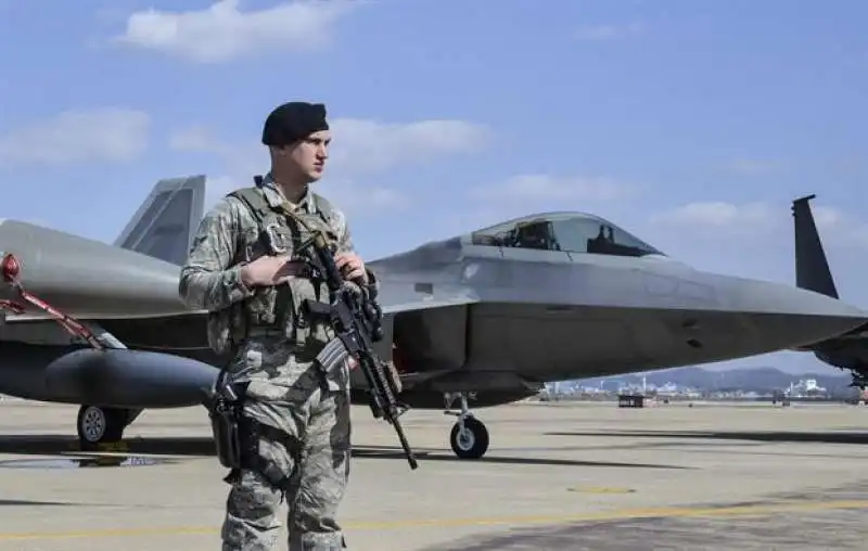 LA BASE AEREA DI OSAN IN COREA DEL SUD 2