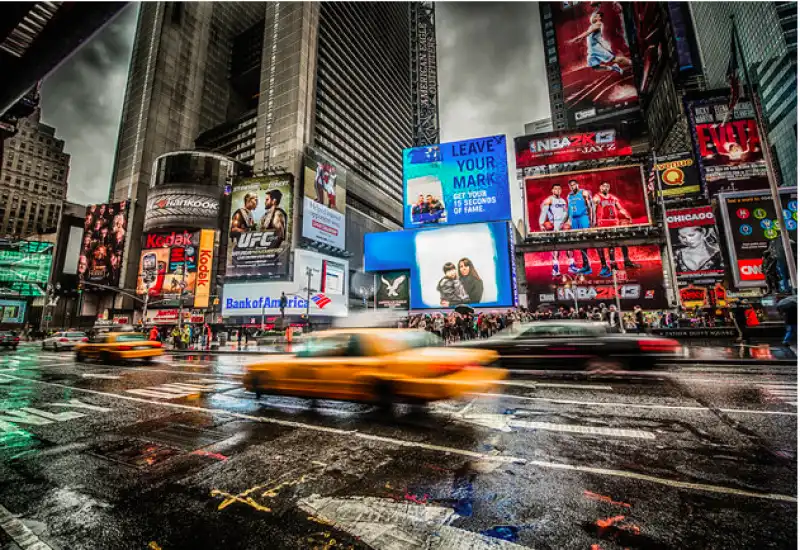 luci di times square