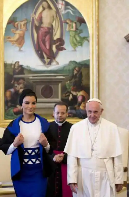 Mozah bint Nasser al Missned con Papa Bergoglio 3