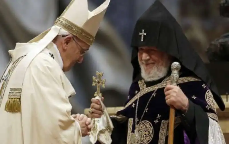 PAPA BERGOGLIO IN ARMENIA 