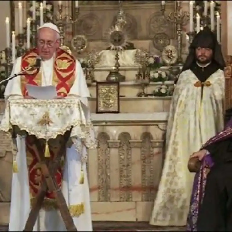 PAPA BERGOGLIO IN ARMENIA  