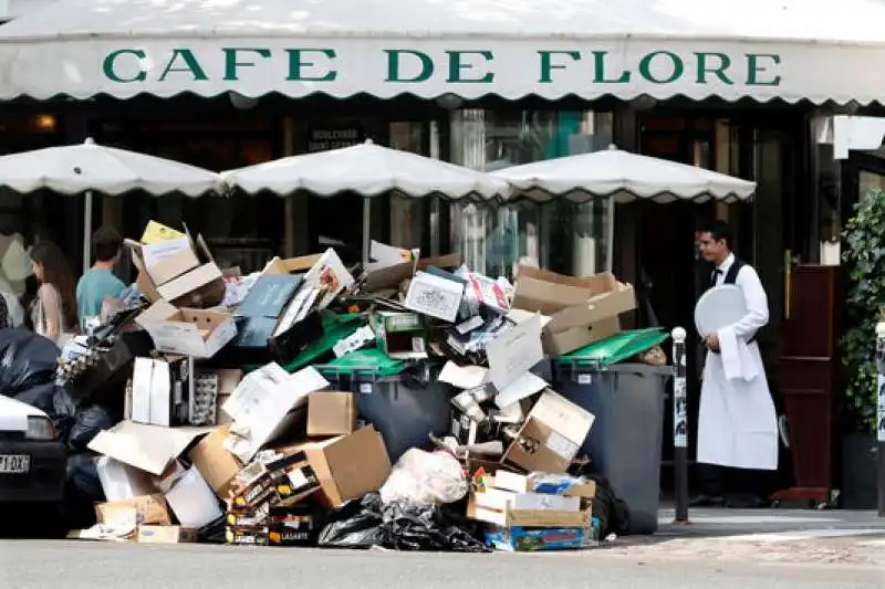 spazzatura a parigi