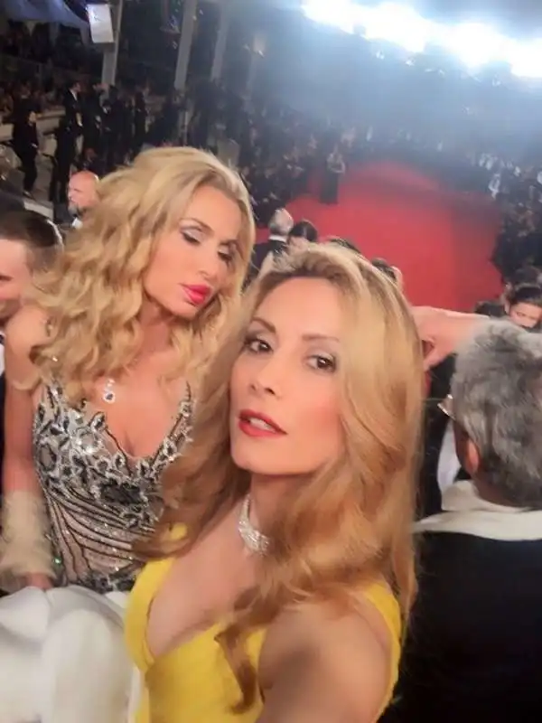 valeria marini e salvucci cannes 2