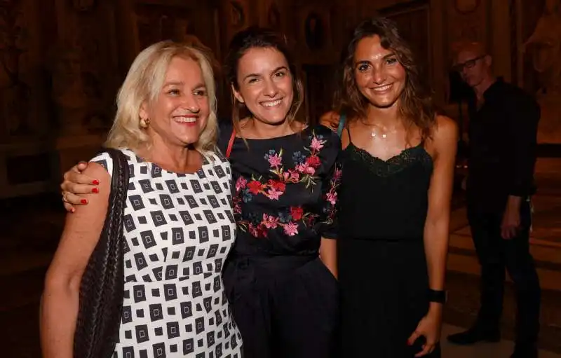 alessandra cerasi barillari con la figlia angelica e livia mannocchi