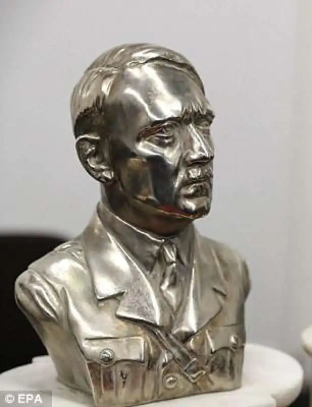 busto di hitler