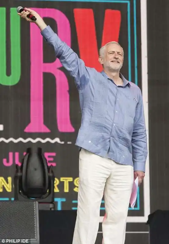 corbyn a glastonbury 2017 24