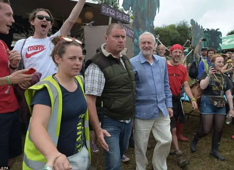 corbyn a glastonbury 2017 38