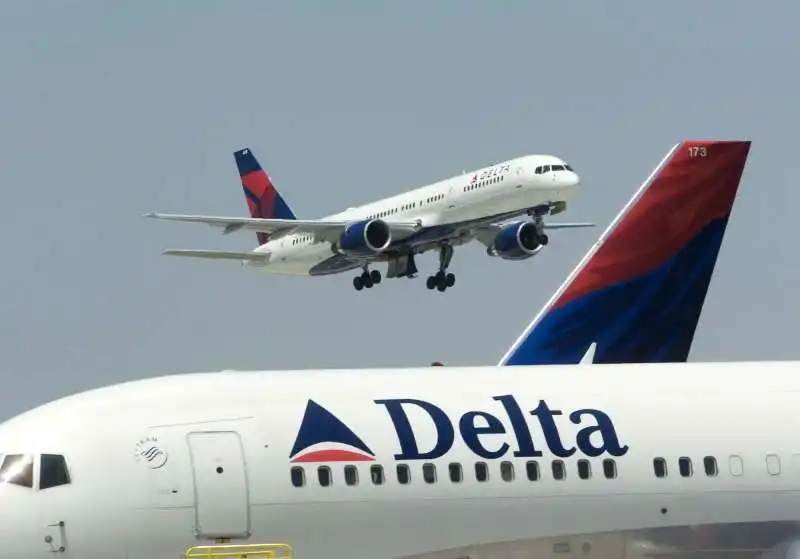 DELTA AIRLINES1