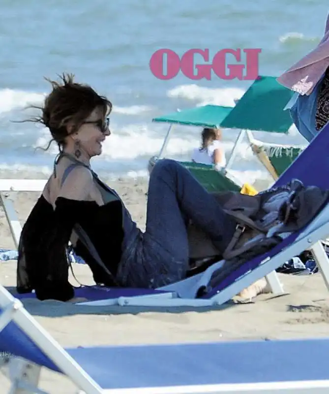 GIULIANA DE SIO AL MARE  