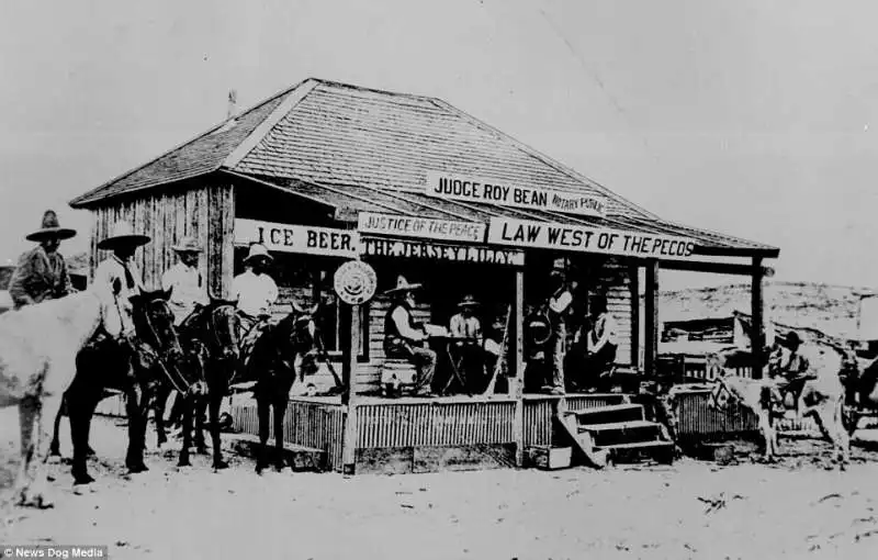 judge roy bean al confine con il messico