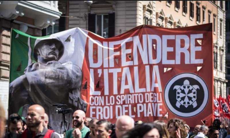 manifestazione di casa pound