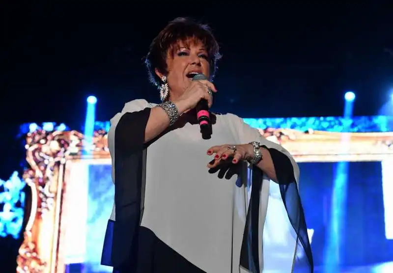 orietta berti canta alcune sue canzoni (3)