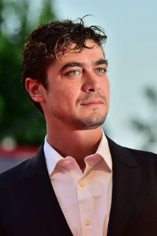 riccardo scamarcio