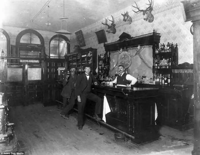 the toll gate saloon in black hawk