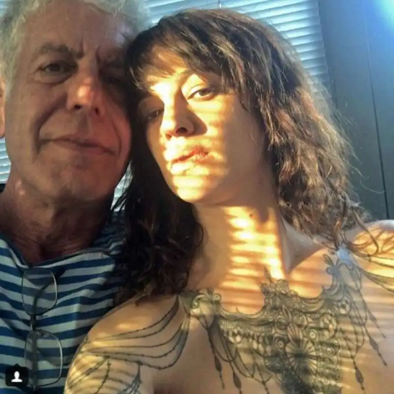 anthony bourdain asia argento   