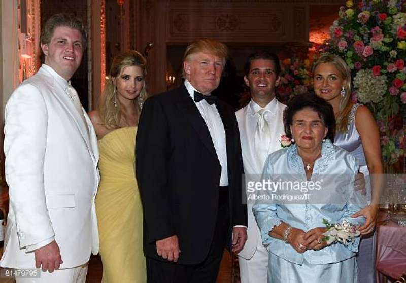 donald trump con i figli al matrimonio di ivana e rossano rubicondi