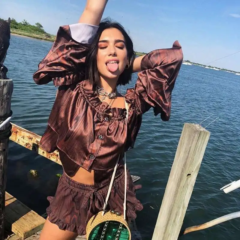 dua lipa 16