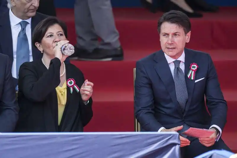 elisabetta trenta giuseppe conte