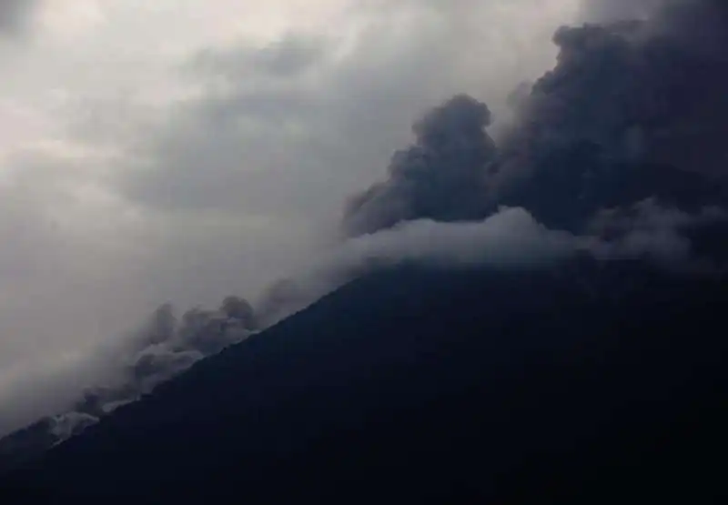 eruzione volcan de fuego 17