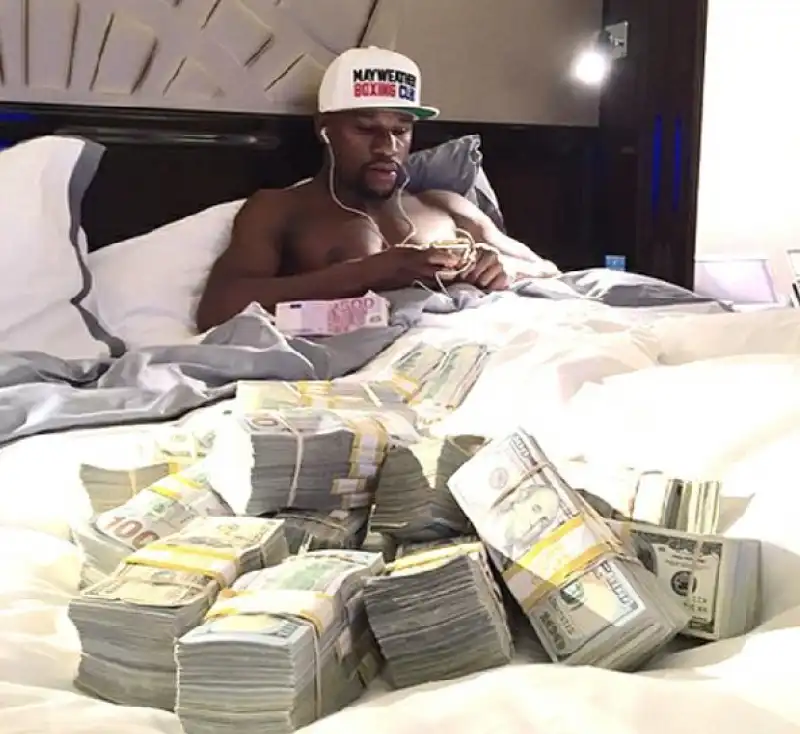 FLOYD MAYWEATHER 