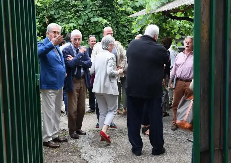 il giardino della baracca di valentino zeichen