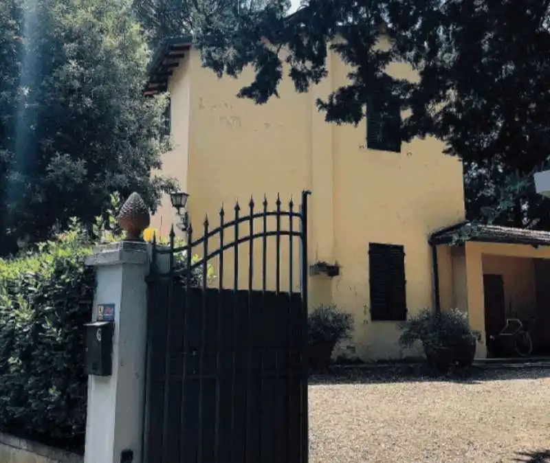 LA VILLA DI MATTEO RENZI A FIRENZE