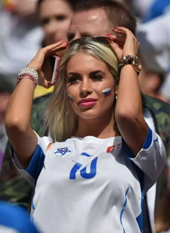 le tifose piu sexy del mondiale di russia  18