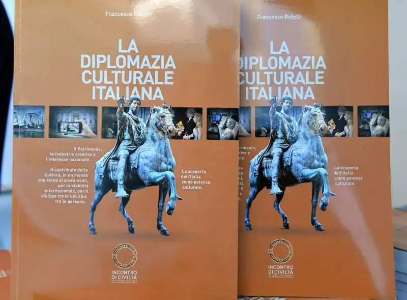 libro presentato