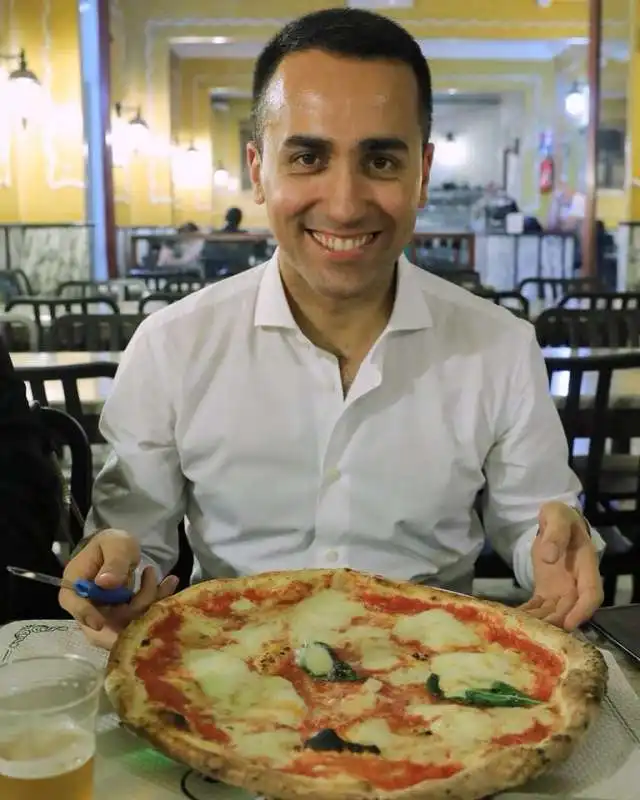 LUIGI DI MAIO E LA PIZZA