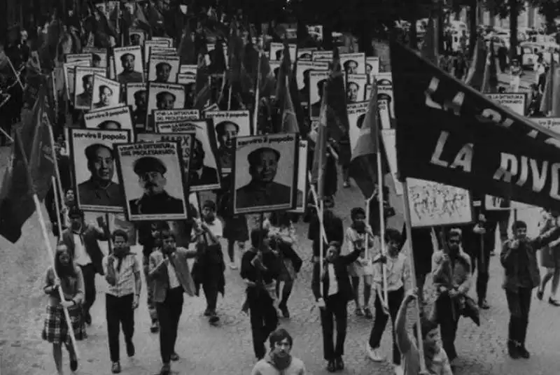 manifestazione di servire il popolo