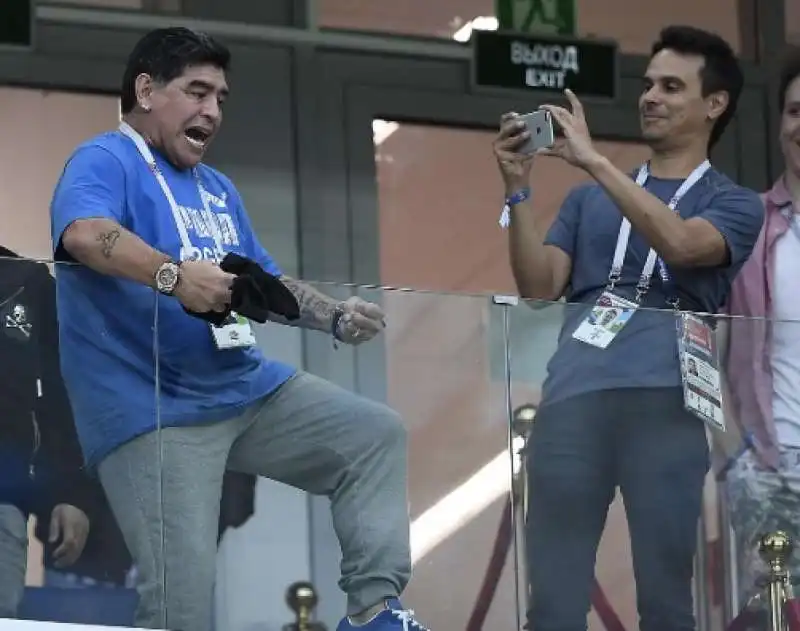 maradona 8