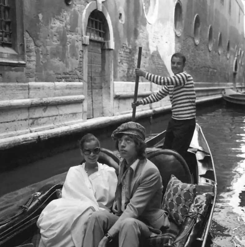 mick e bianca jagger   luna di miele a venezia 1971