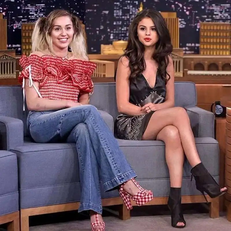 miley cirus selena gomez