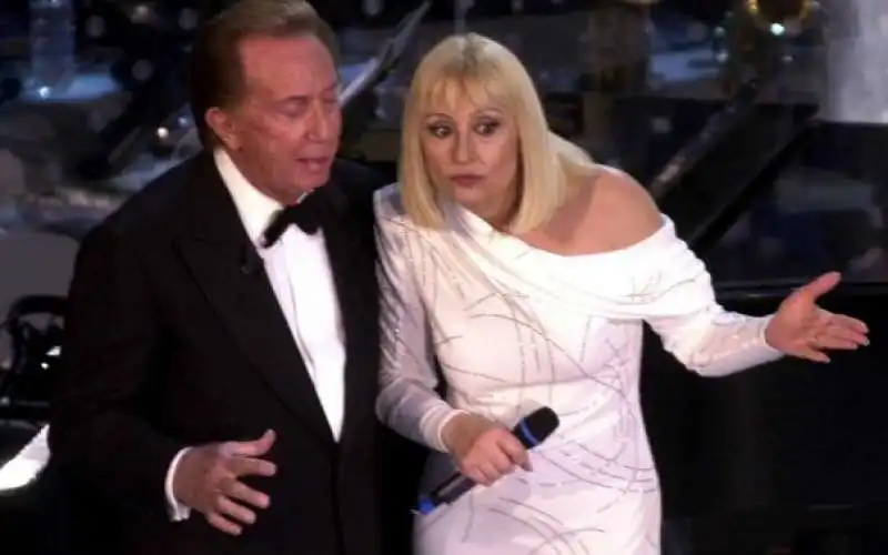 raffaella carra' con mike bongiorno