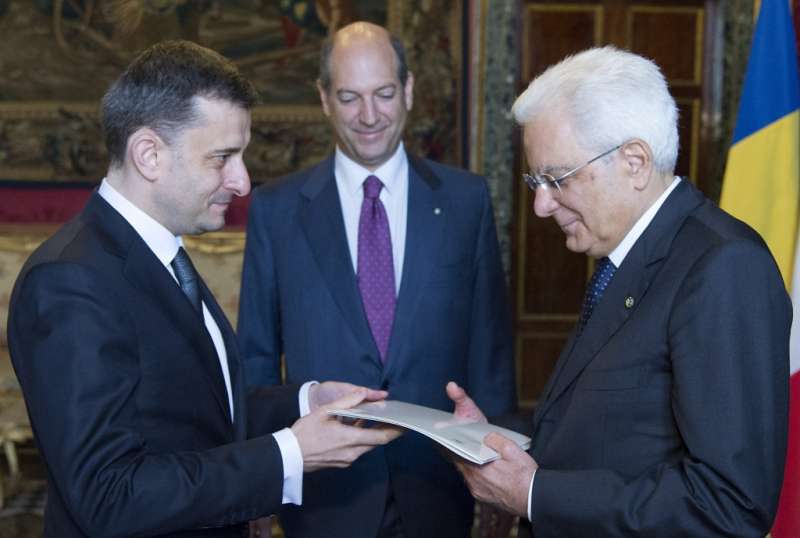 riccardo guariglia e sergio mattarella