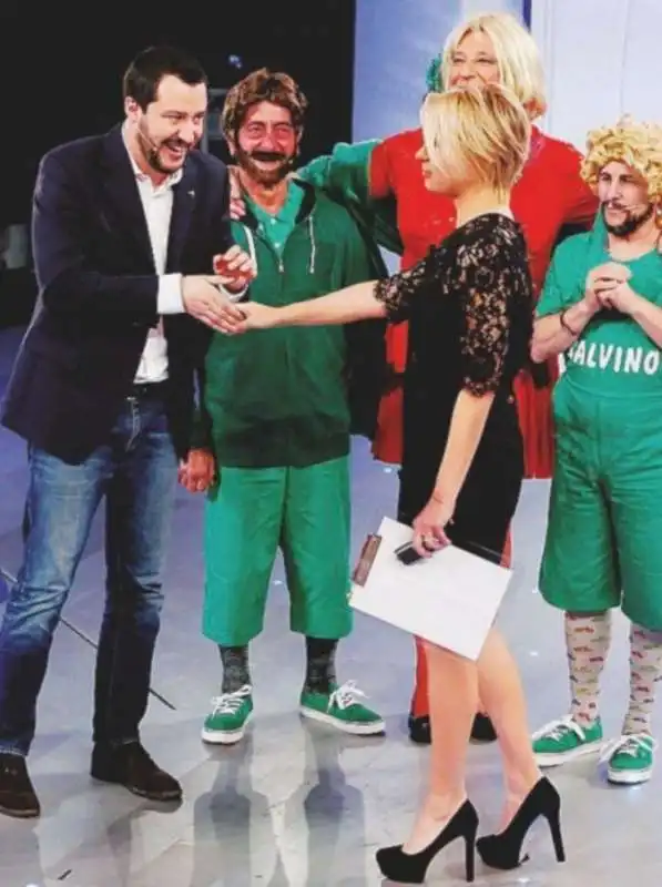 salvini  a c e posta per te da maria de filippi