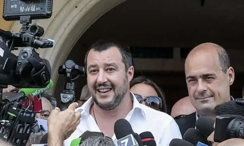 SALVINI E ZINGARETTI NELLA VILLA SEQUESTRATA AI CASAMONICA