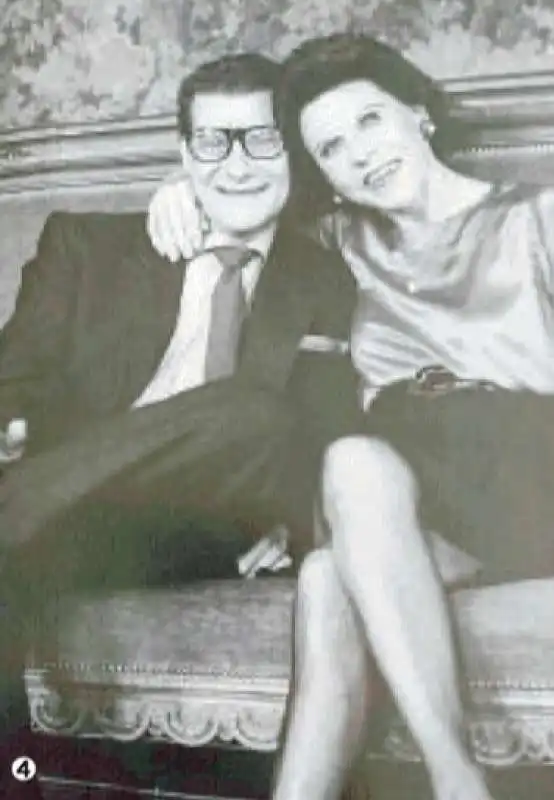 YVES SAINT LAURENT CON LA MADRE LUCIENNE