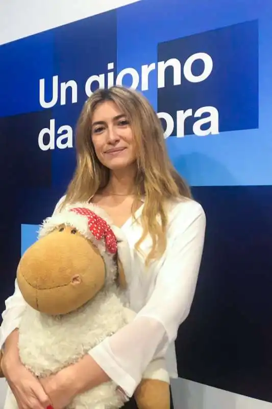 ANNALISA CHIRICO A UN GIORNO DA PECORA