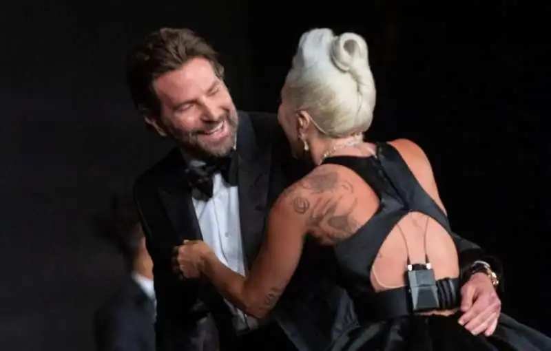 bradley cooper e lady gaga