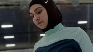 hijab nike 8