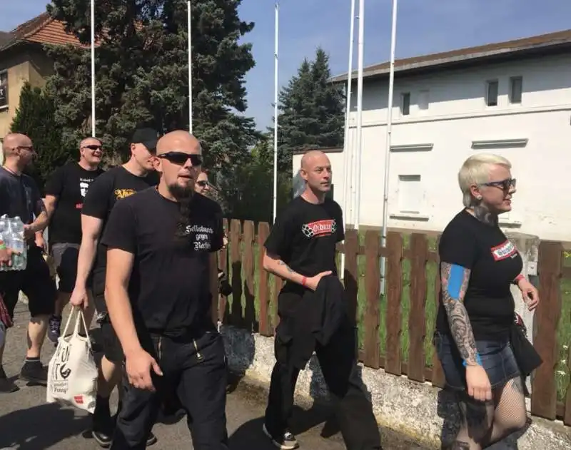 il festival neonazi scudo e spada a ostritz