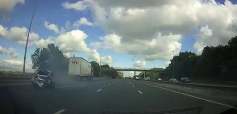 incidente autostrada gran bretagna 3